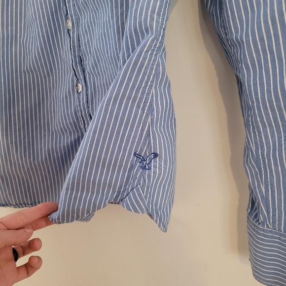 American Eagle size 2 button down - Picture 2 of 9